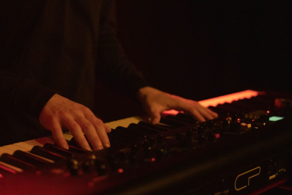 The melody that saved lives on Italy's highways — vintage music synthesizer hands recording studio
